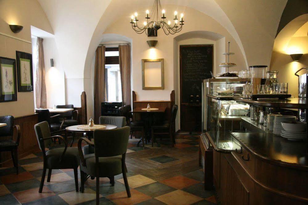 Hygge Hotel U Zvonu Врхлабі Екстер'єр фото